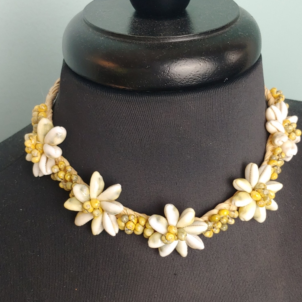 Shell necklace
